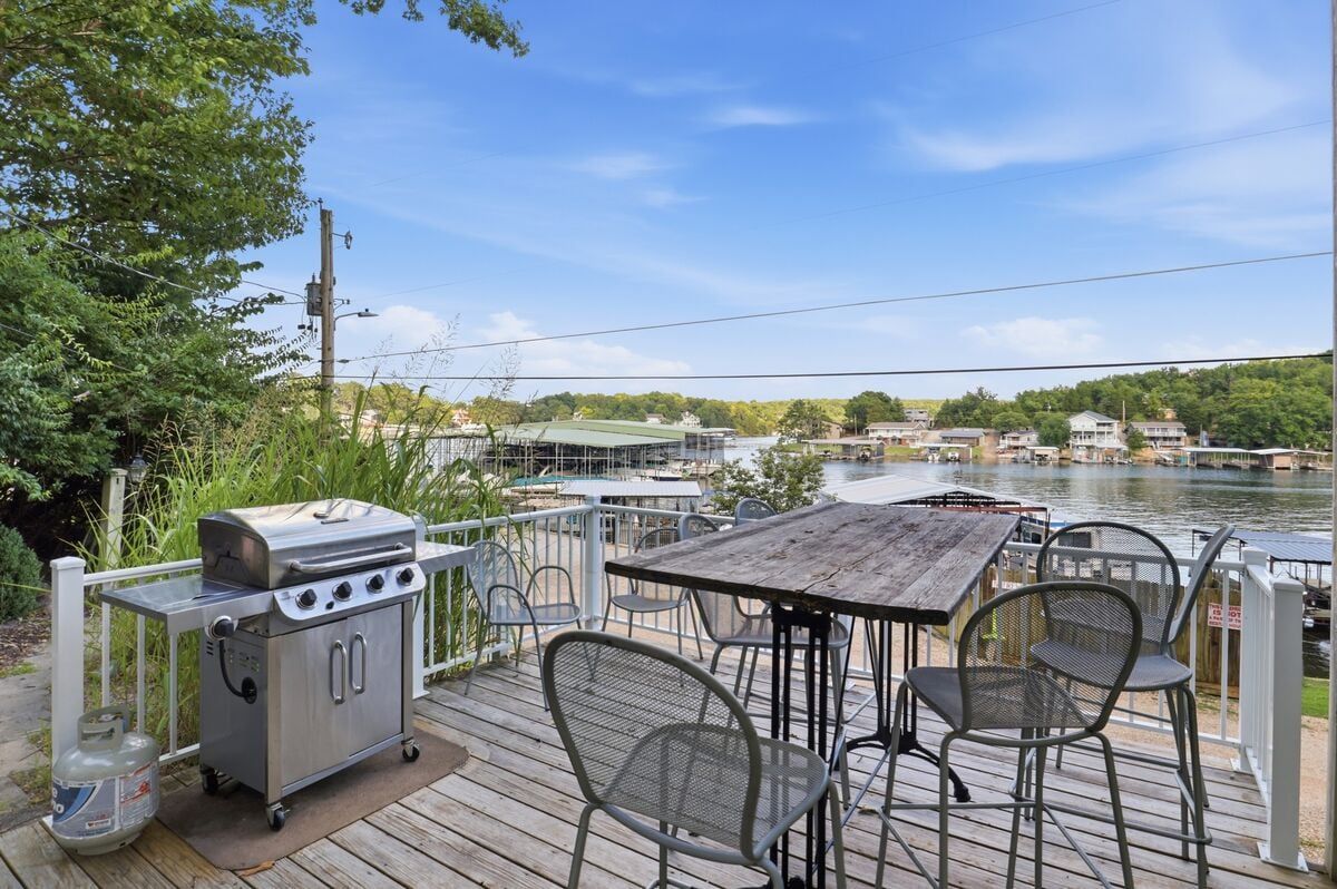 Lake Days Rentals-Shorty's Bungalow-image-1